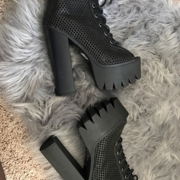 Black Rocker platform heels - Picture 2 of 3